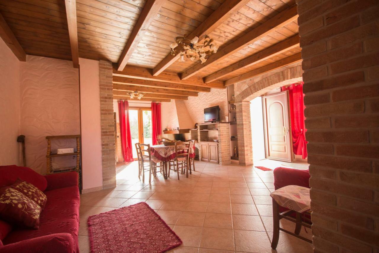 Casa Vacanza Il Mandorlo Domusnovas Exteriör bild